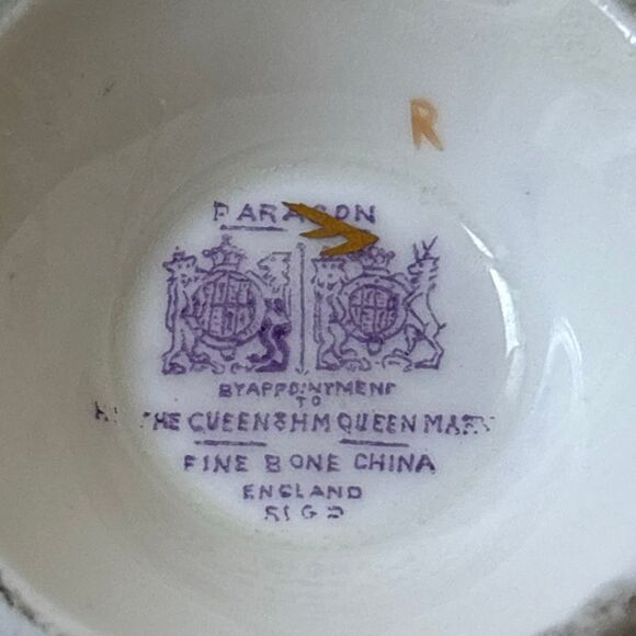 Paragon Tea Cup & Saucer HM the Queen Mary by Appointment teal/gold - Picture 7 of 12